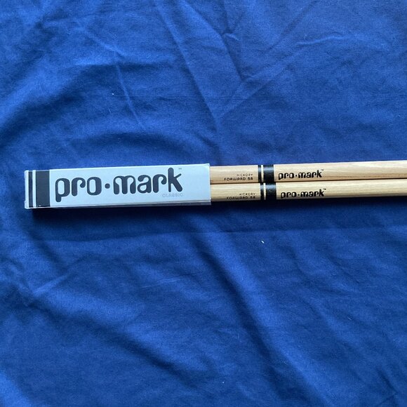 ProMark Classic Forward 2B Drumstick Lacquered Hickory Wood Tip TX2BW - Picture 2 of 5